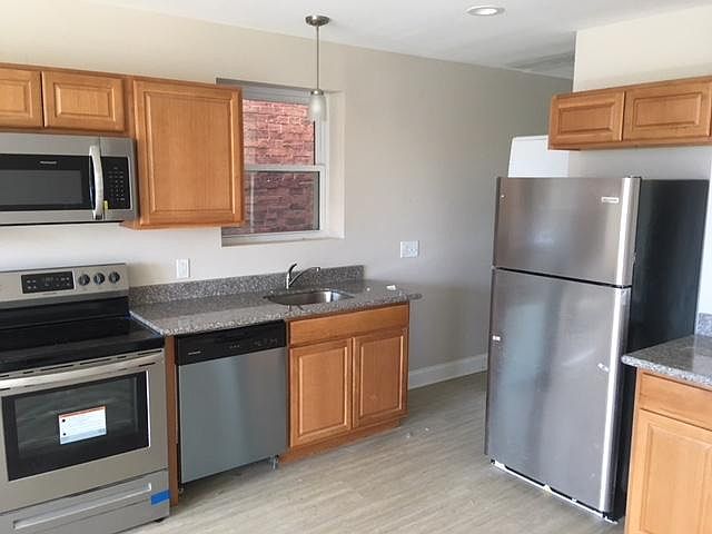 All new kitchen with granite countertops