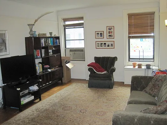 Rented by EA Kane RE Inc. | media 31