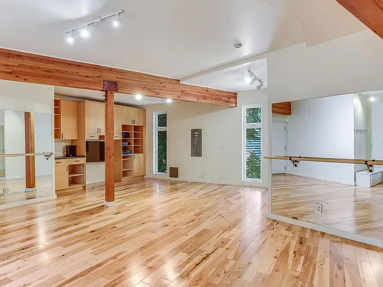 8158 W Mercer Way — Photo 23