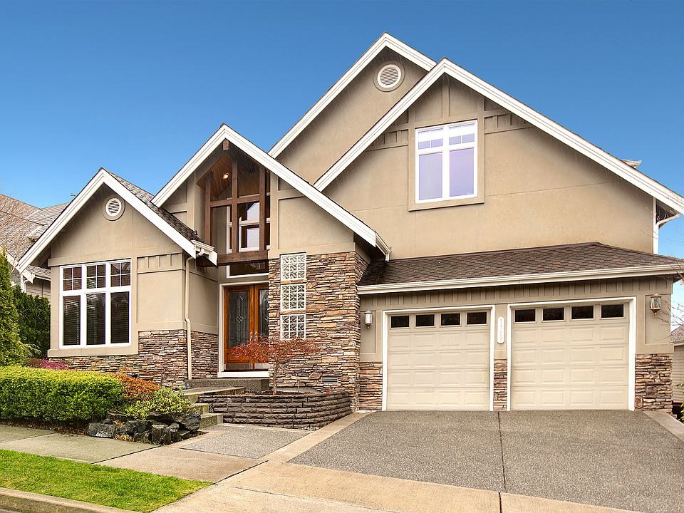 1st image of 1717 30th Ave NE