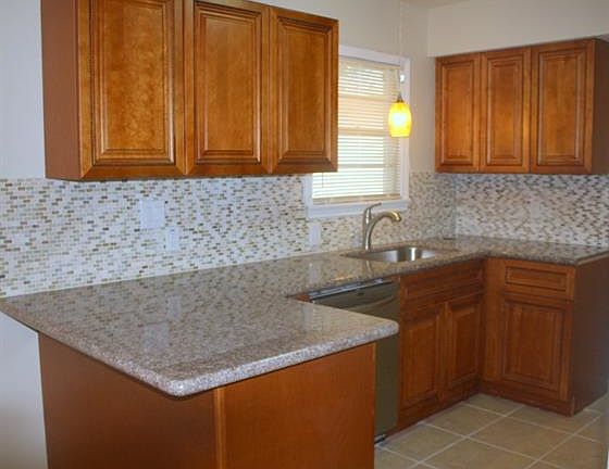 3rd image of 2639 Richland Ave