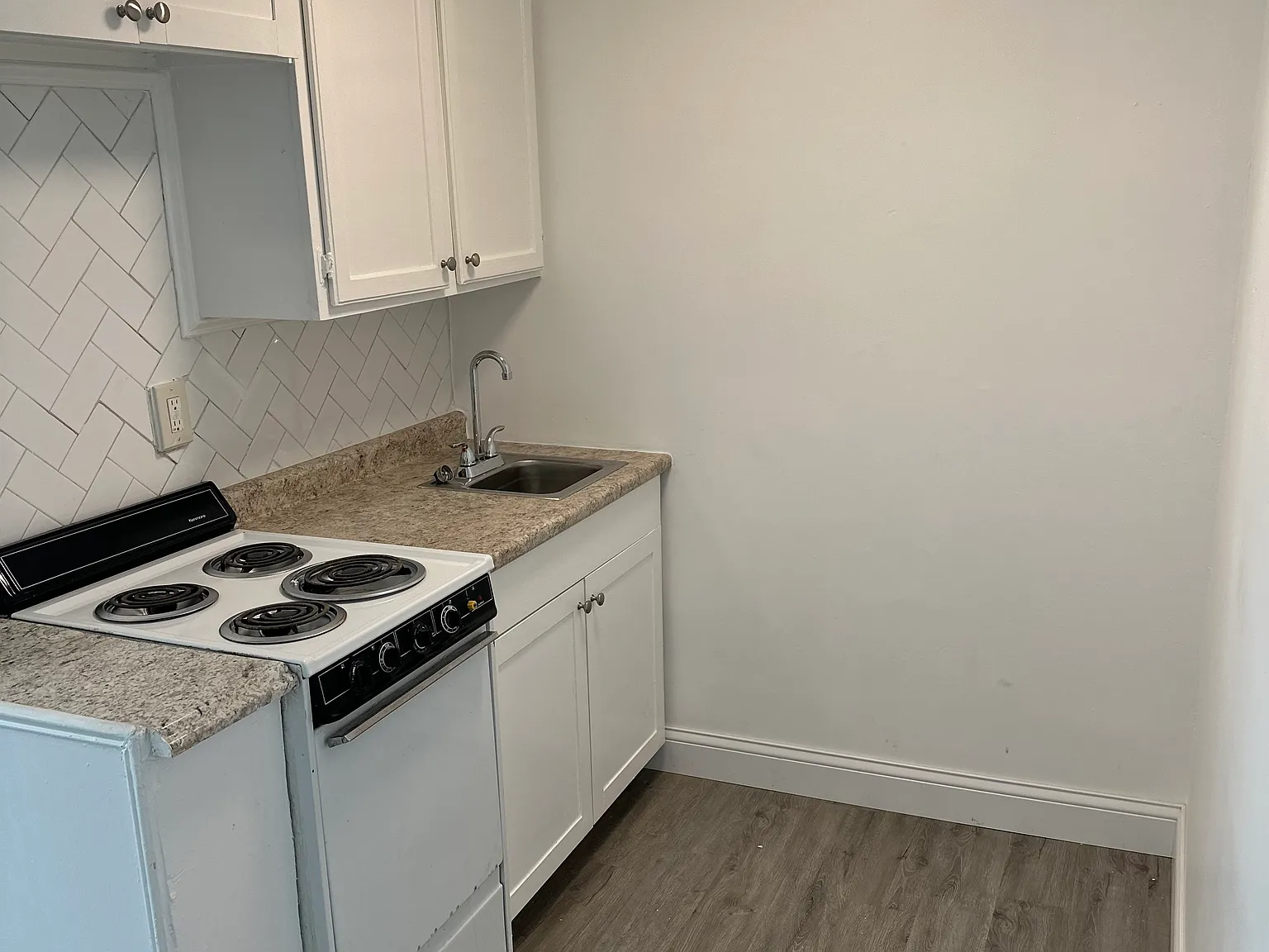 Studio for Rent — Photo 3