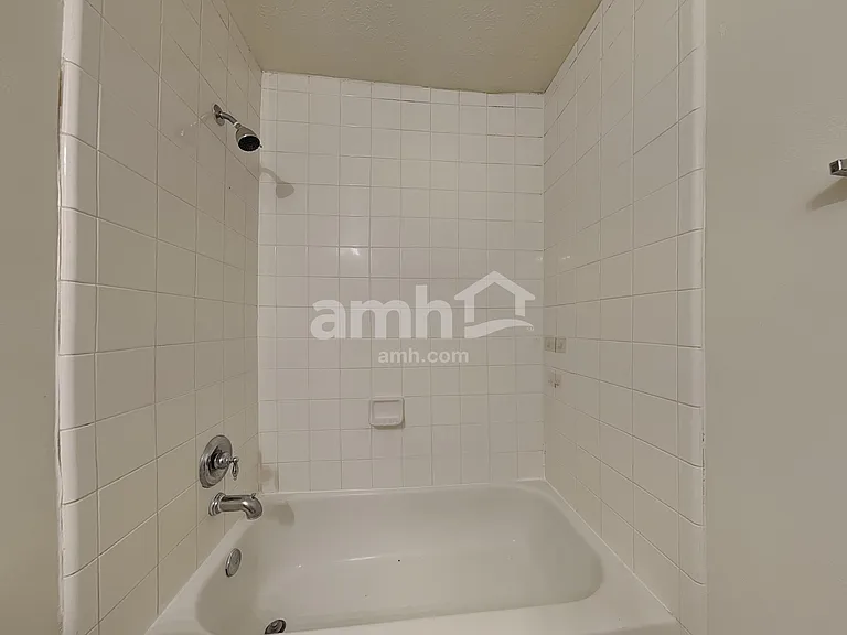 2518 Halstead Dr — Photo 18