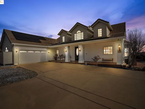 2335 Oak Creek Dr, Copperopolis, CA 95228