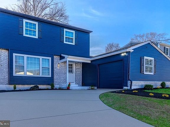 (1664) 直筆サイン入り 区麗情/Come On-A My House 6017 Lilac Way, Monclova, OH 43542 | Zillow