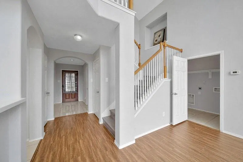 3 bed, 2.5 bath, 2182 sqft, $2,200 — Photo 4