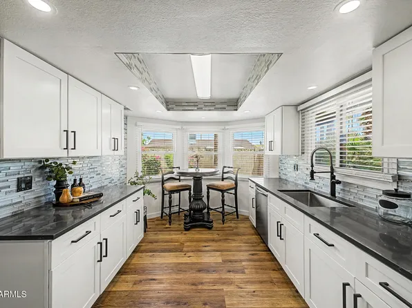 1066 E CARSON Drive, Tempe, AZ 85282