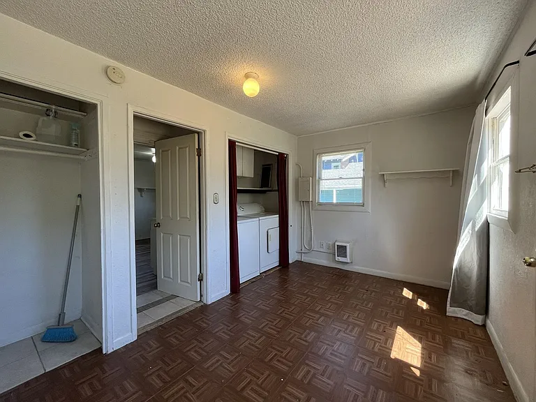 6906 N Newcastle Ave — Photo 28