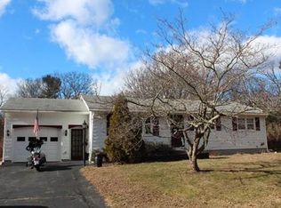 208 N Main St, Bellingham, MA 02019