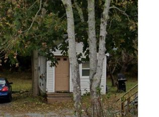 327 Onset Ave, East Wareham, MA 02538