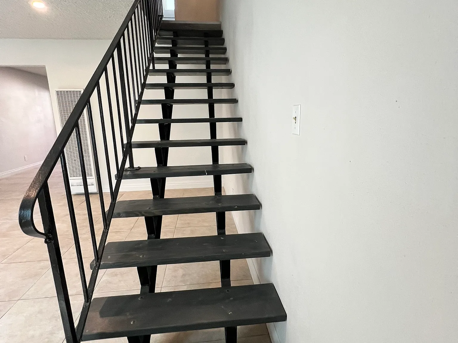 2 bed, 1275 sqft, $2,995 — Photo 3