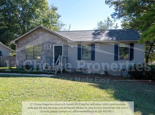 2392 Zinnia Dr, Bessemer, AL 35023
