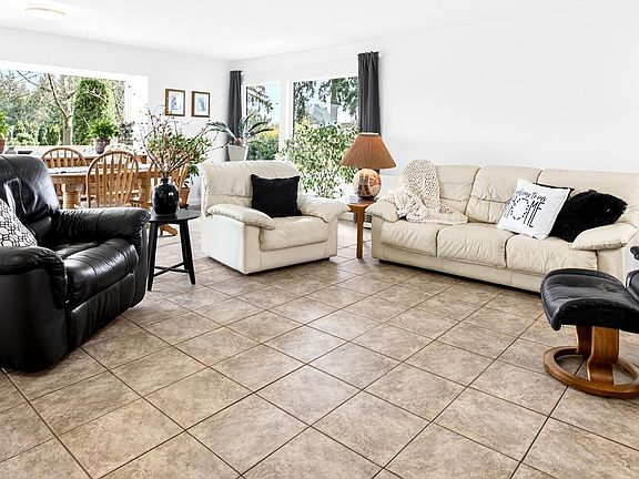 5th image of 17515 Ford Rd