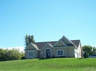 1047 Westwood Trl, Oneida, NY 13421