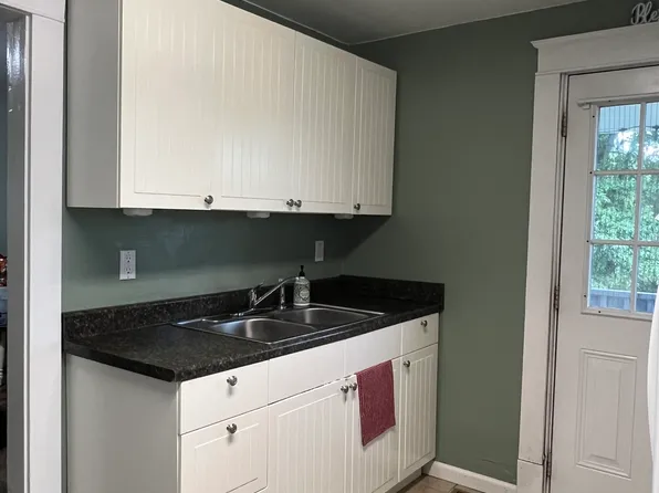 600 N Porter St, Waynesburg, PA 15370