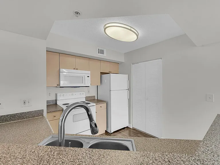 3655 NW Adriatic Ln #307 — Photo 6