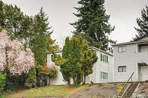 8430 Delridge Way SW #4 Photo 1