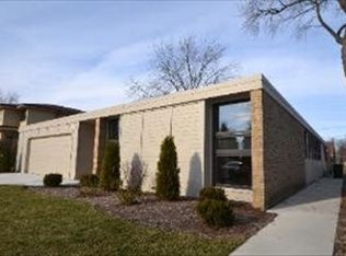 3528 W 98th Pl, Evergreen Park, IL