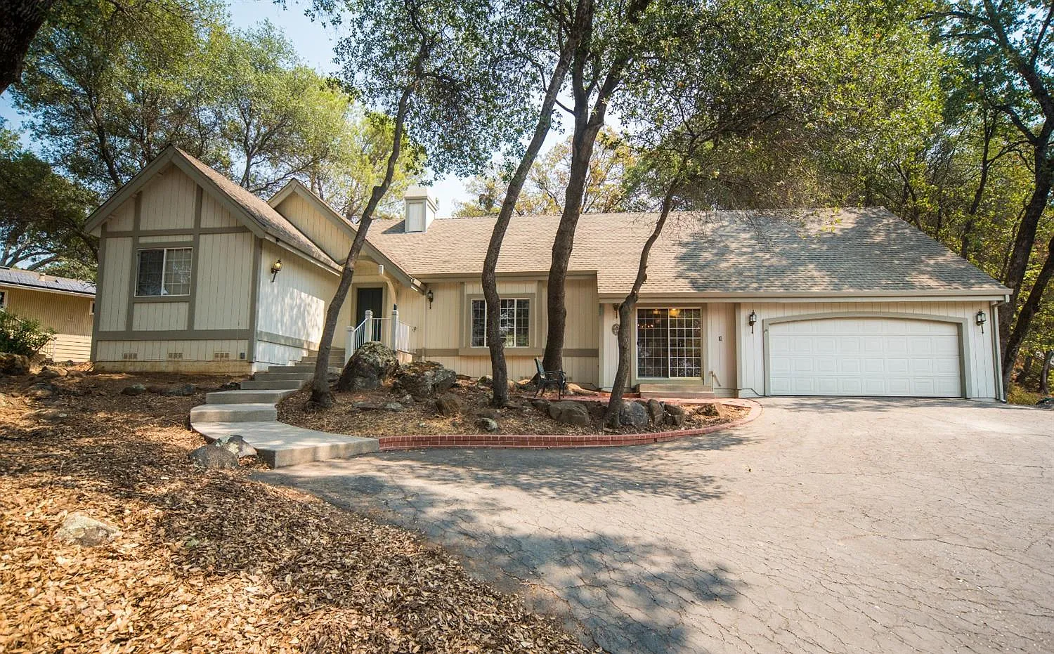 14891 Woodland Loop photo 1