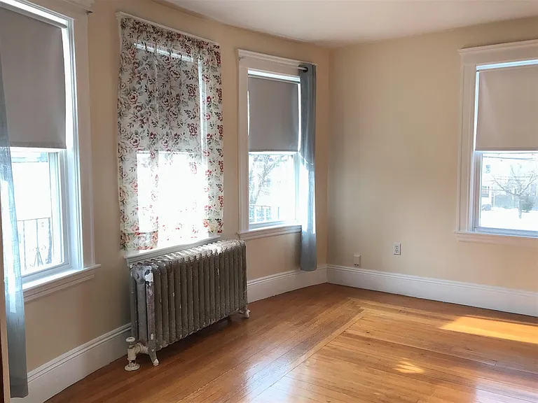 25 Lake St #2 — Photo 4