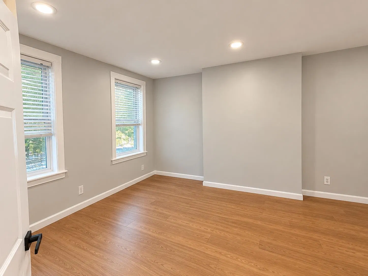 3 bed, 2.0 bath, 1500 sqft, $3,680 — Photo 1