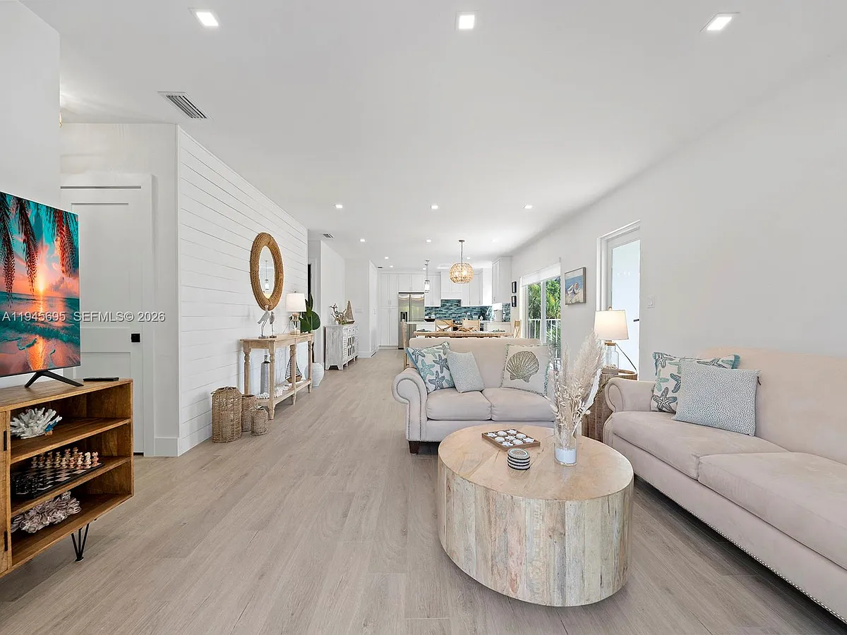 Building Photo - 22 Atlantic Blvd #B