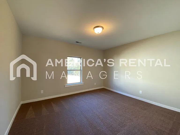 215 White Oak Cir — Photo 21