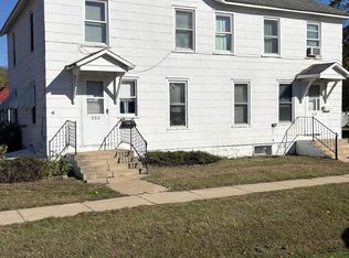 506-512 Commercial St, Central City, IA 52214