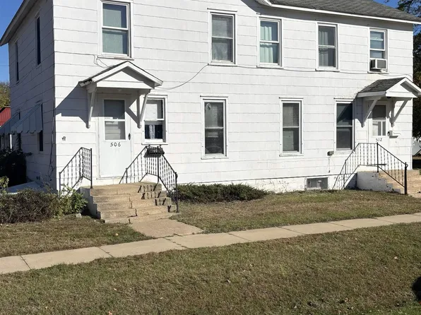 506-512 Commercial St, Central City, IA 52214