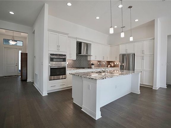 3rd image of 9029 Bernini Pl