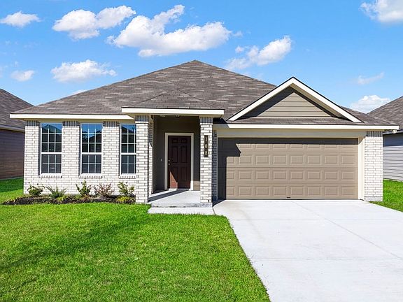 3rd image of 108 Laurel Oak Dr