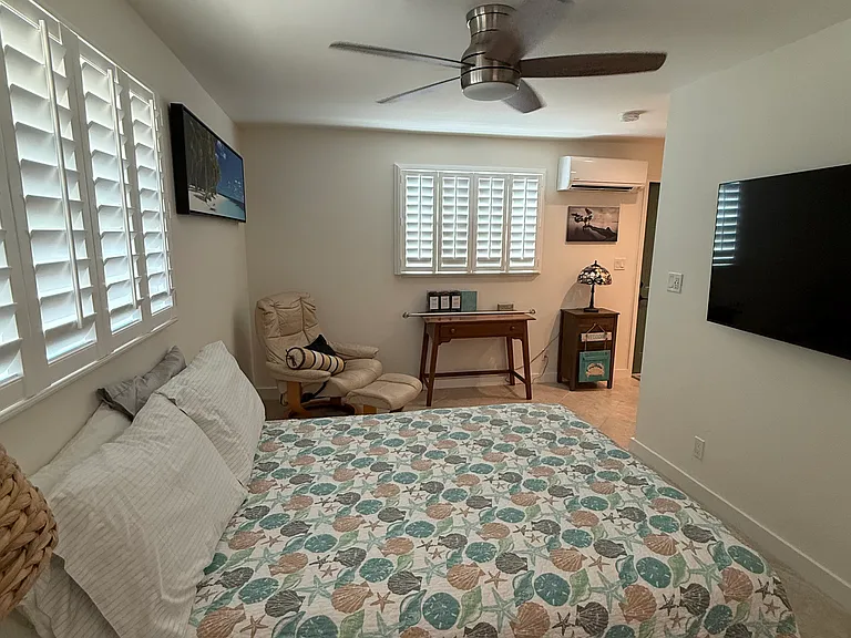 3065 Florida Blvd — Photo 4
