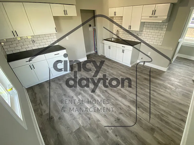 314 Charles St #2 — Photo 9