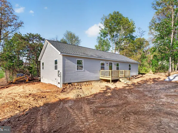 16945 Prospect Ave E, Elkton, VA 22827