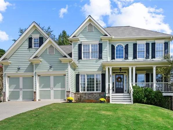 8820 Stone River Dr, Gainesville, GA 30506