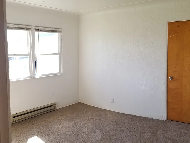 2910 N Middleton Rd — Photo 6