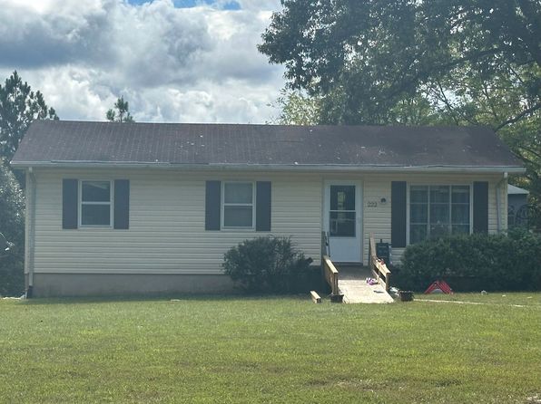 222 Neighbors Dr