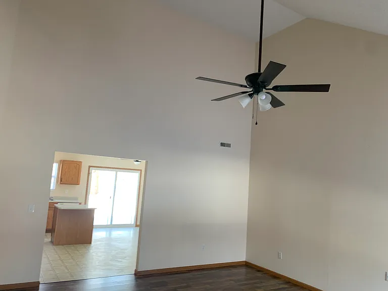 520 Wood Thrush St #B — Photo 5