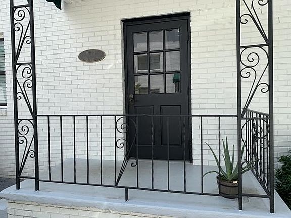 Boutique Property - Skip the Conglomerate! Come Tour Today!