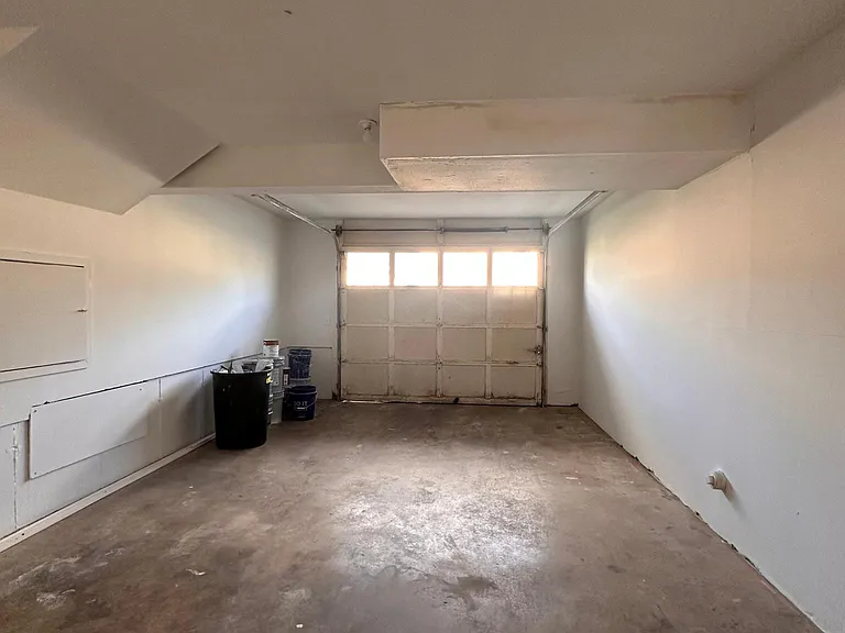 3017 W Roxbury St — Photo 14