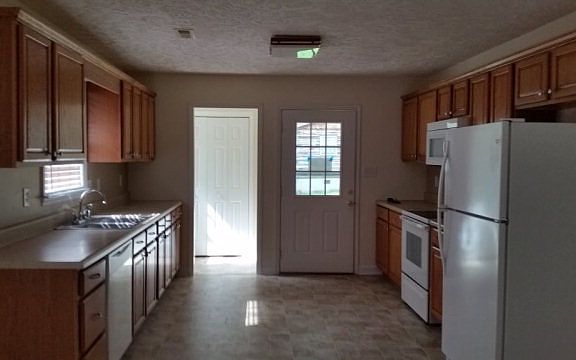 4th image of 82 Crabtree Ln