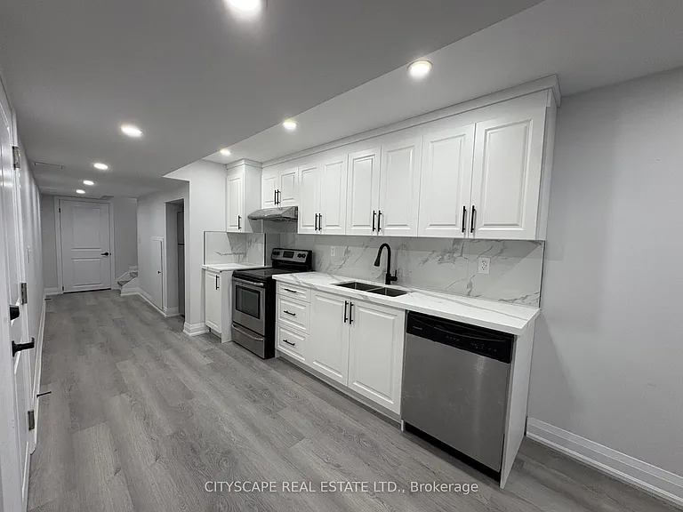 5517 Meadowcrest Ave — Photo 15