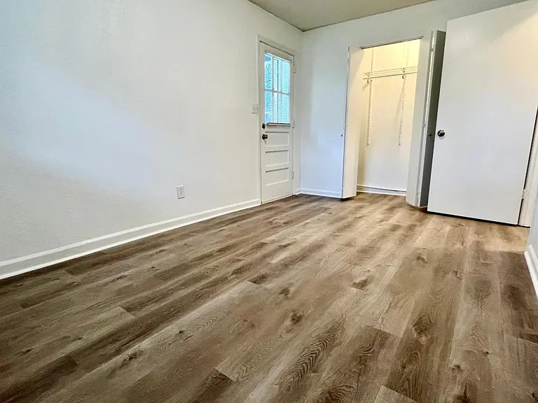 5050 Shoals Ln — Photo 8