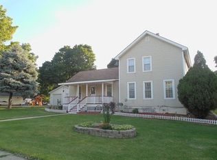 1 S Jackson St, Newark, IL 60541