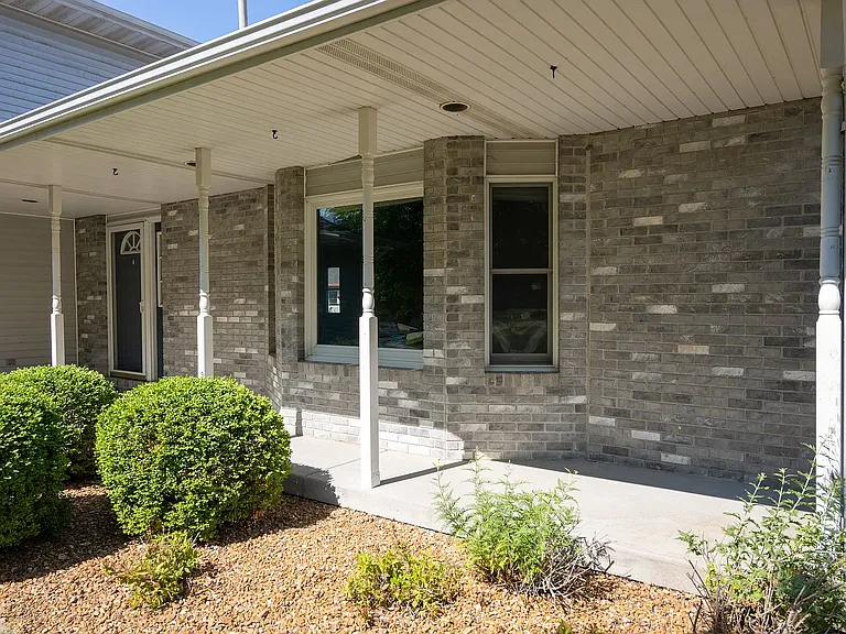 1211 Vista View Ct — Photo 2