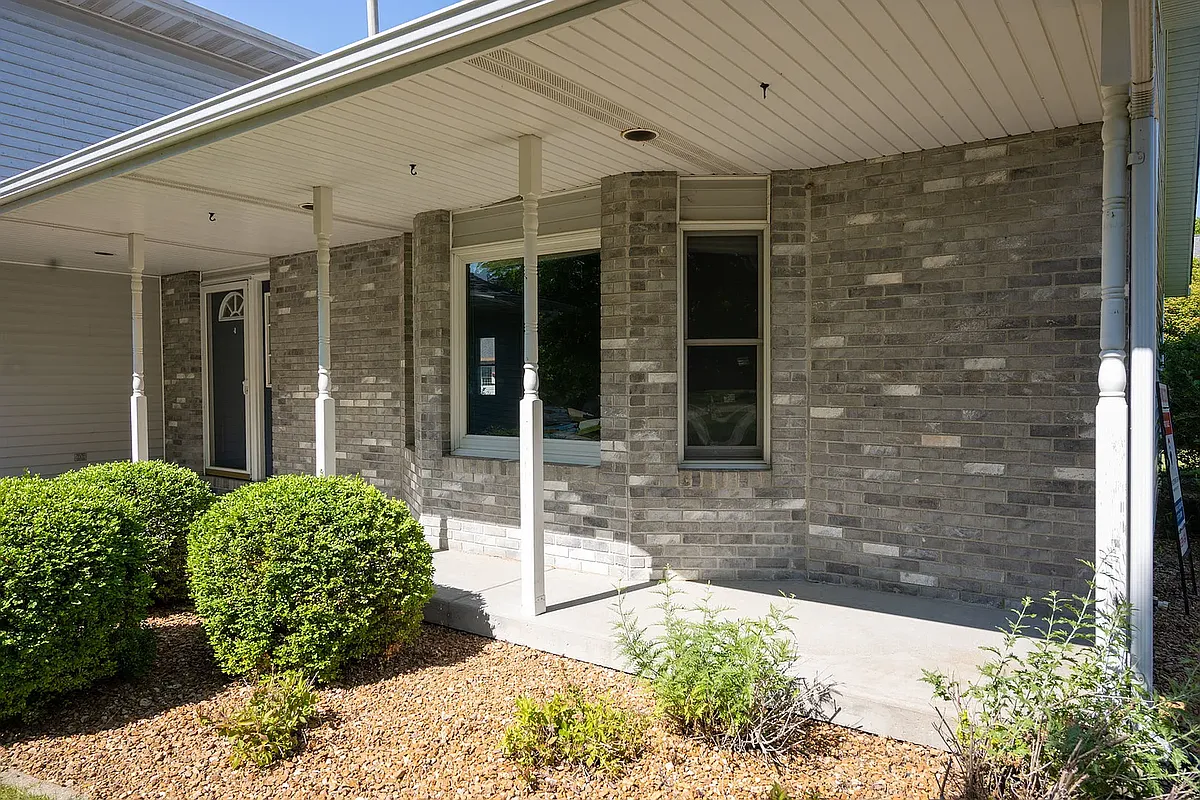 Building Photo - 1211 Vista View Ct