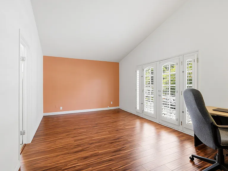 17092 Escalon Dr — Photo 14