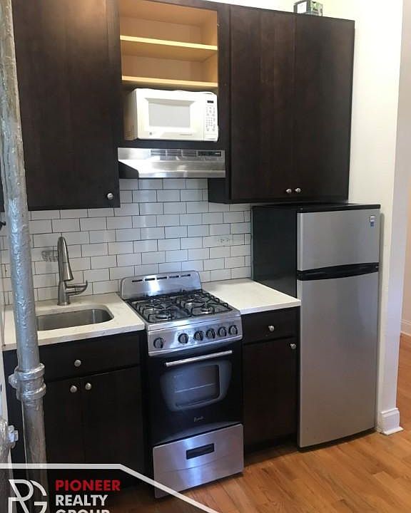 1st image of 730 W Cornelia Ave APT 207