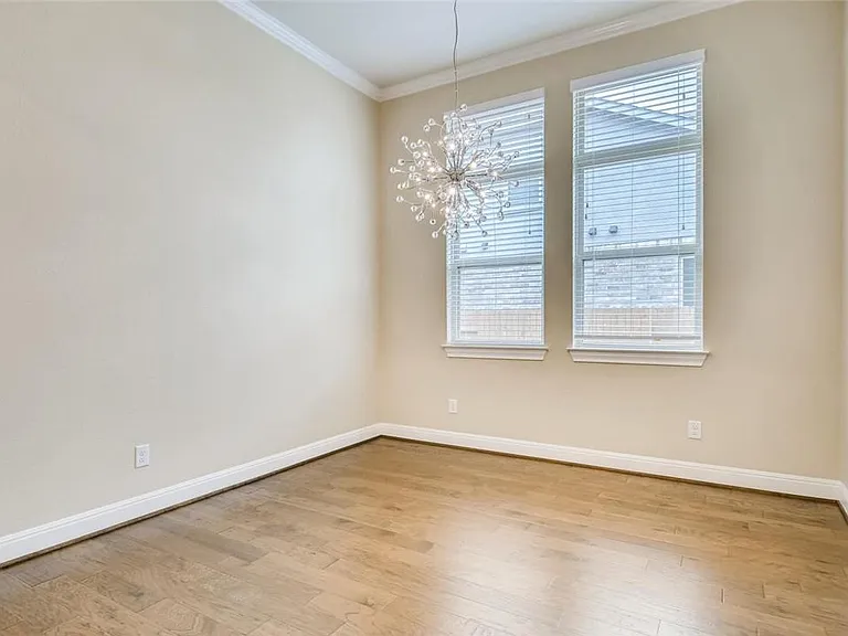 817 Kenney Fort Xing — Photo 11