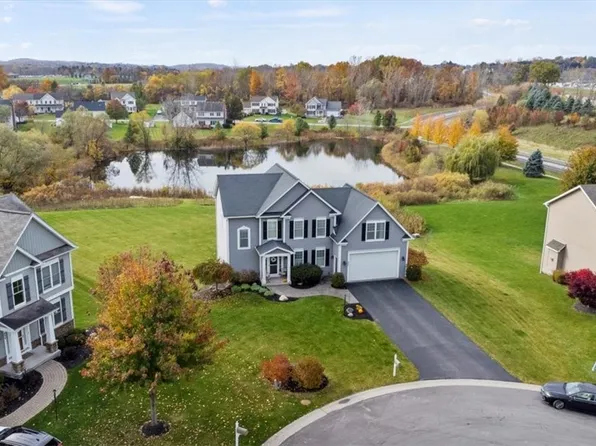 852 Esjay Dr, Victor, NY 14564